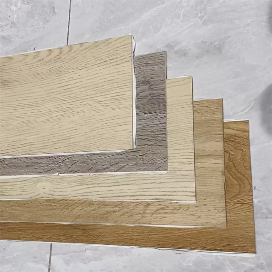 Pisos de vinil Lvt de venda quente à prova d'água com parte traseira seca
